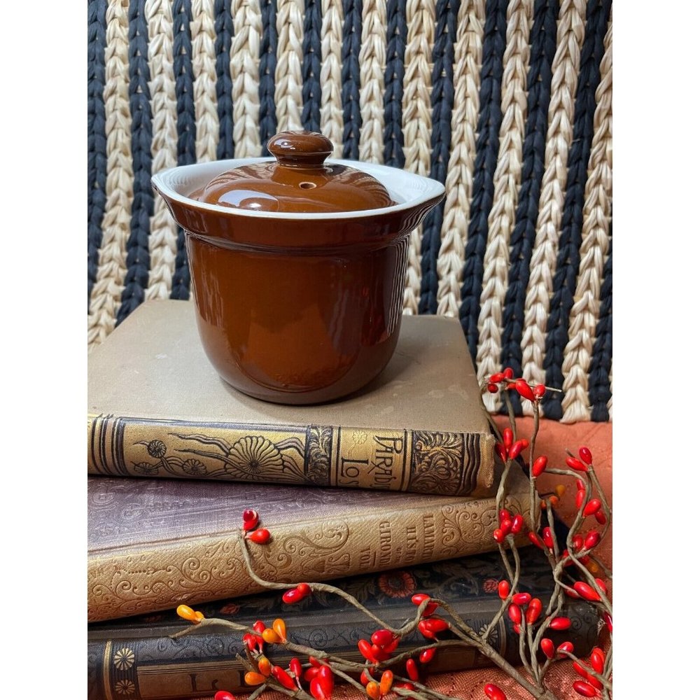 Vintage Hall Pottery Covered Crock Bean Pot #471 Made in USA